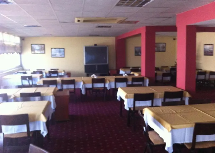 A. Doruk فندق أضنه